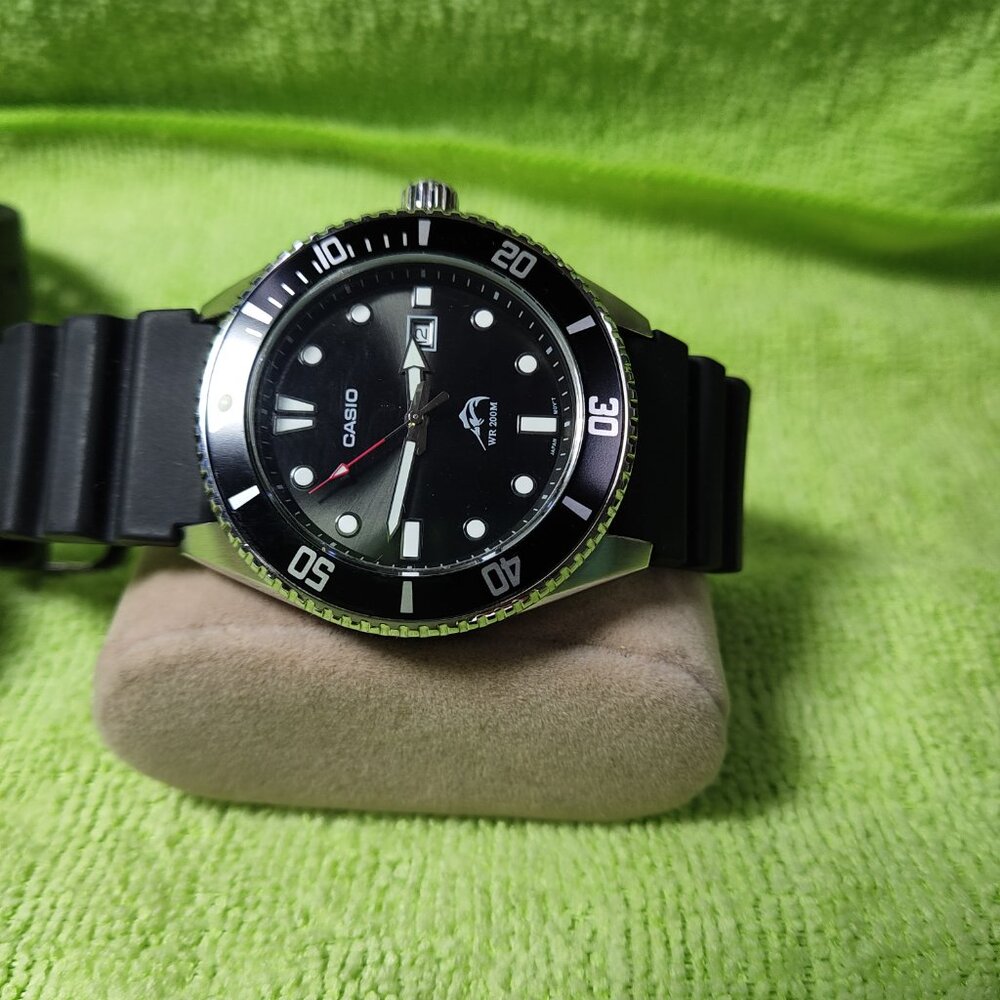 4 watches 3 Casios and A Forsinig automatic - Picture 3 of 16